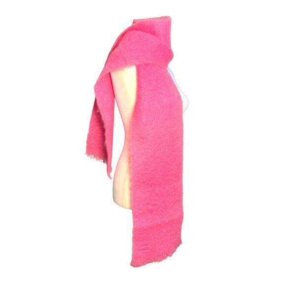 Vintage Joesph Magnin Chunky Bubblegum Pink Mohair Wool Scarf Shawl Wrap England - Picture 1 of 7